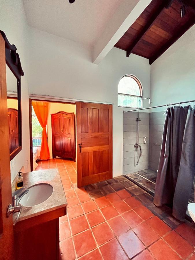 Siwo Art Guesthouse Playa Ocotal Bagian luar foto